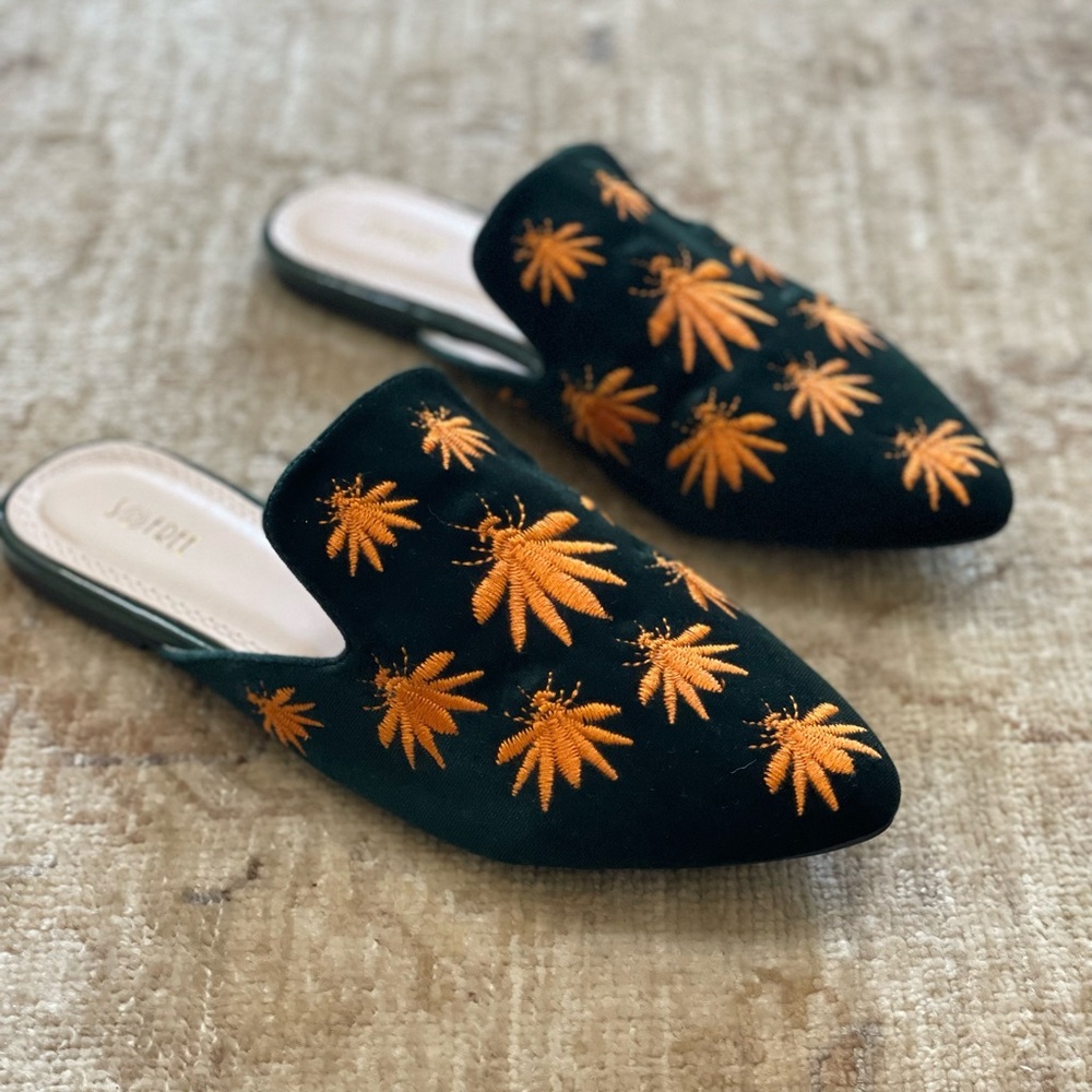 So Free Flats, size 6.5
